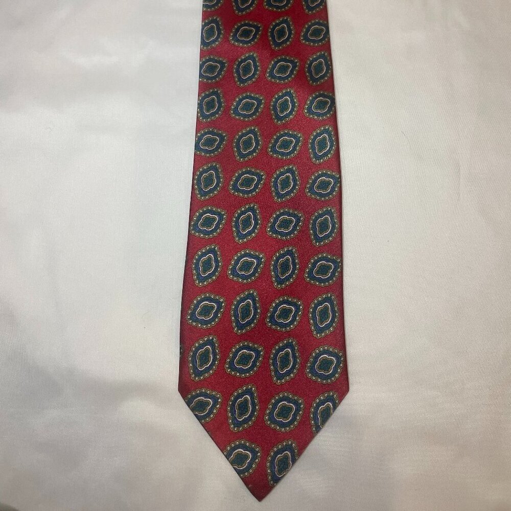 Vintage Oleg Cassini Tie – Red Geometric Oval Pattern
